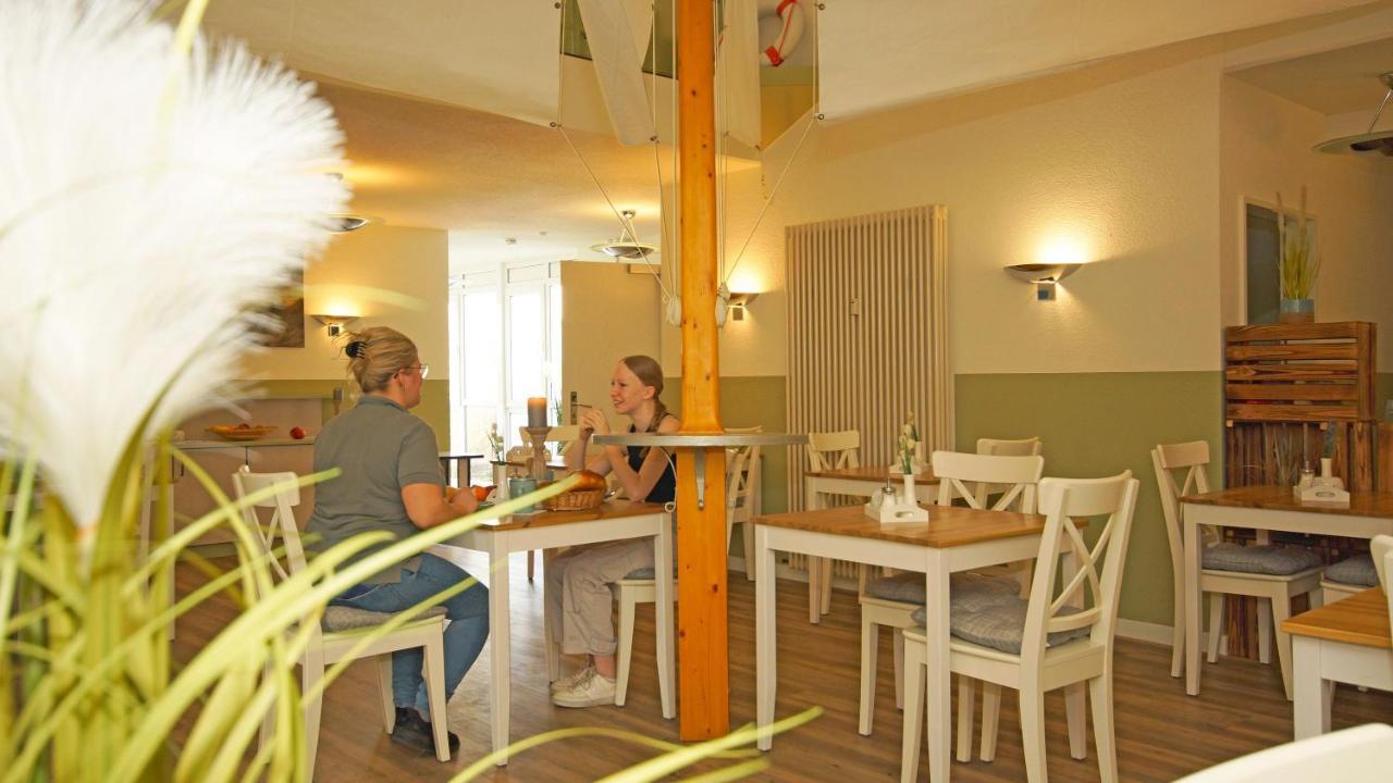 F-1010 Strandhaus Moenchgut Bed&Breakfast Dz 27 Terrasse, Strandnah, Inkl Fruehstueck لوبه المظهر الخارجي الصورة